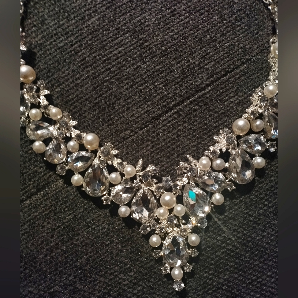 Vintage Costume Jewelry: